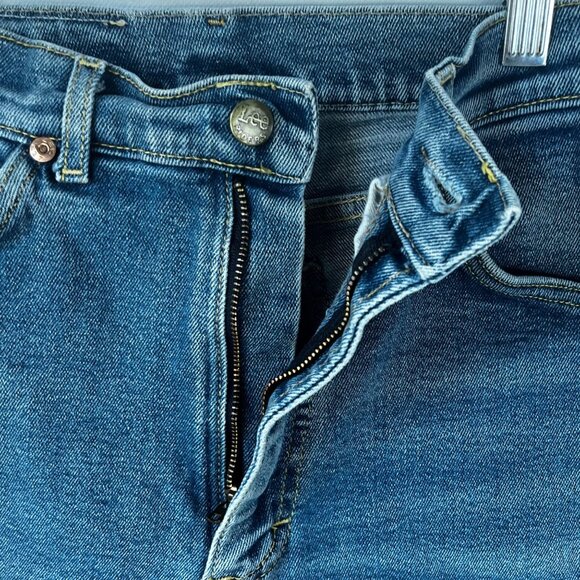 Lee High Waisted Denim Shorts Womens Size 8 Raw Hem - Picture 6 of 9